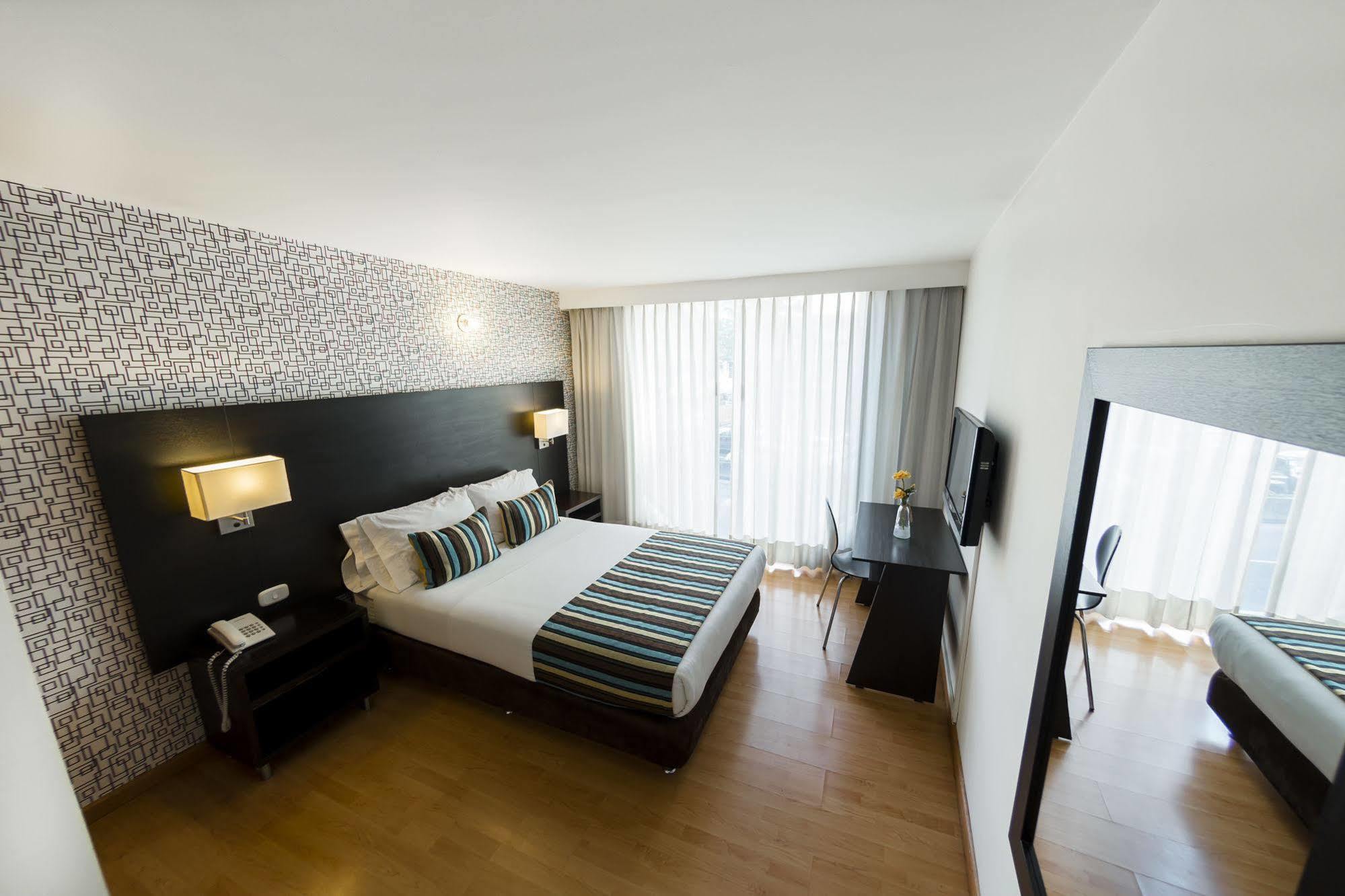 Hotel L'Etoile Javeriana Bogotá Eksteriør bilde